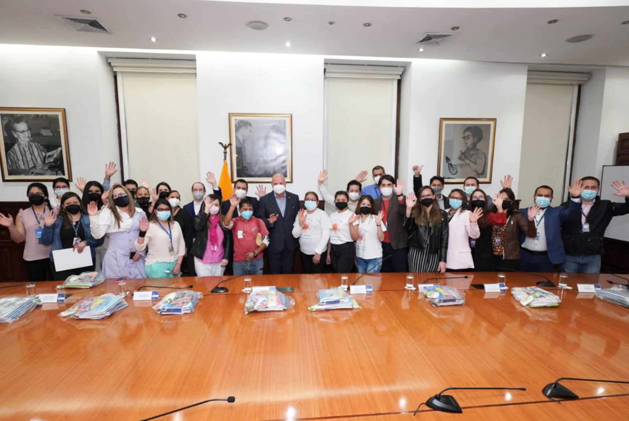 La Vicepresidencia iniciará un proceso de trabajo conjunto con esta organización, a favor de los menores trabajadores de la calle